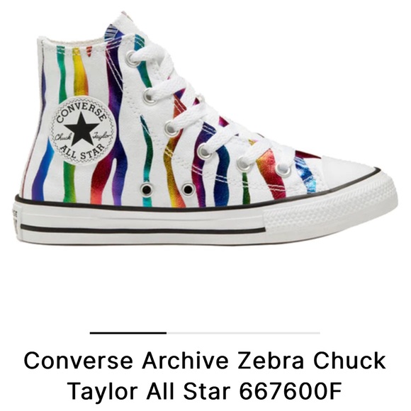 Converse Archive Zebra Chuck Taylor All Star Kids SZ 12, Like New - Picture 1 of 9